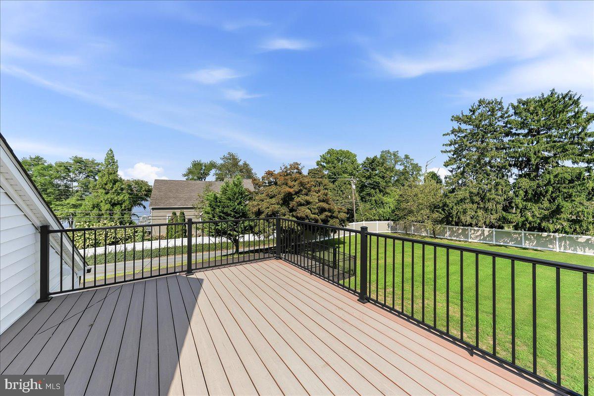 1694 Glebe Road Earleville, MD 21919 - Photo 23 of 44 2nd story loft deck