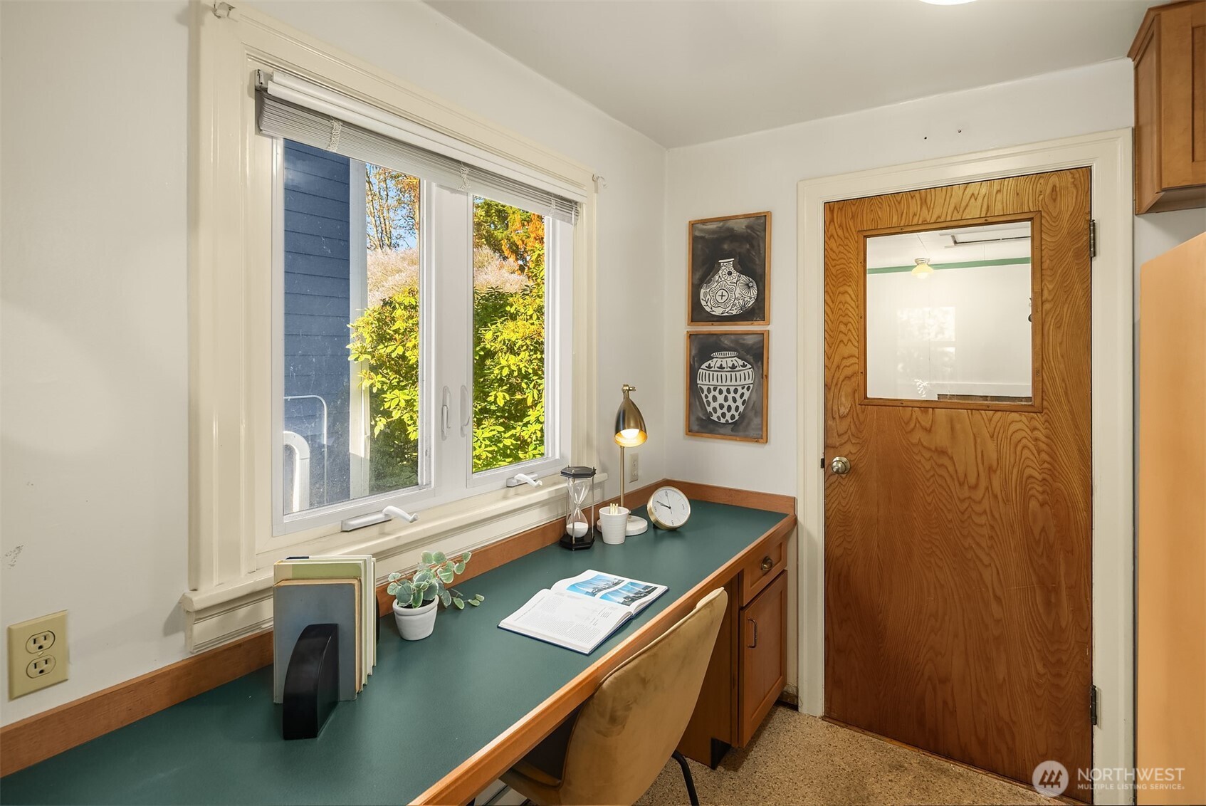 548 Northeast 102nd Street Seattle, WA 98125 - Photo 12 of 27 a room with furniture and window