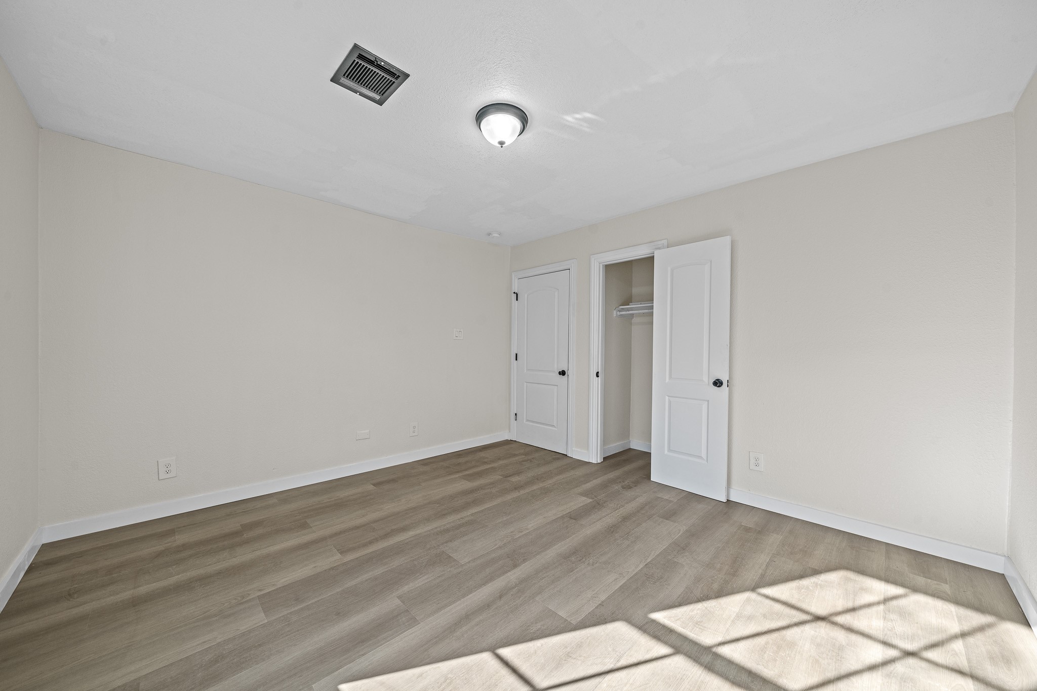 6911 Sherwood Drive Houston, TX 77021 - Photo 12 of 26