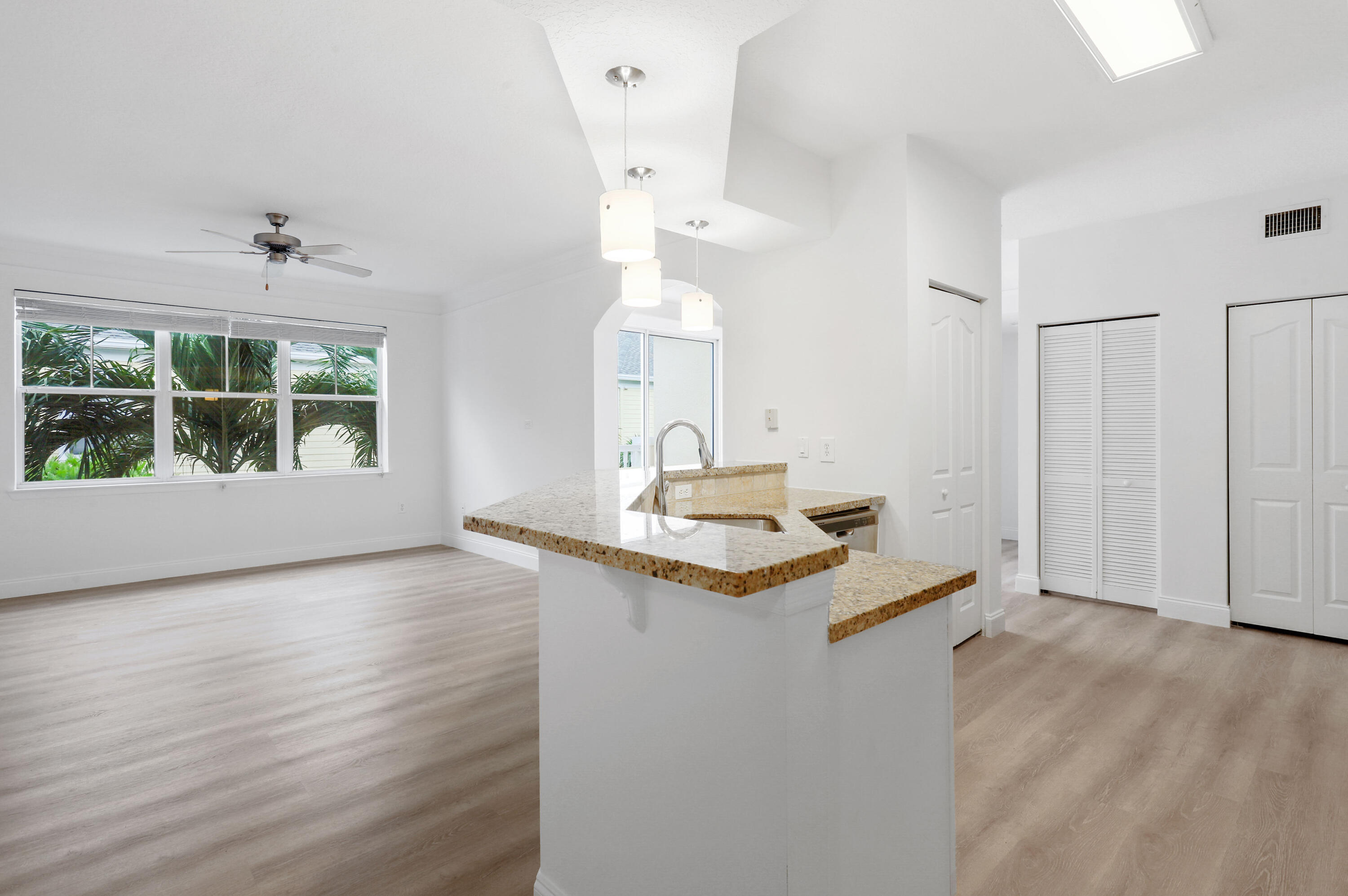 225 Murcia Drive, Unit 313 Jupiter, FL 33458 - Photo 6 of 39 225MurciaDr(9)