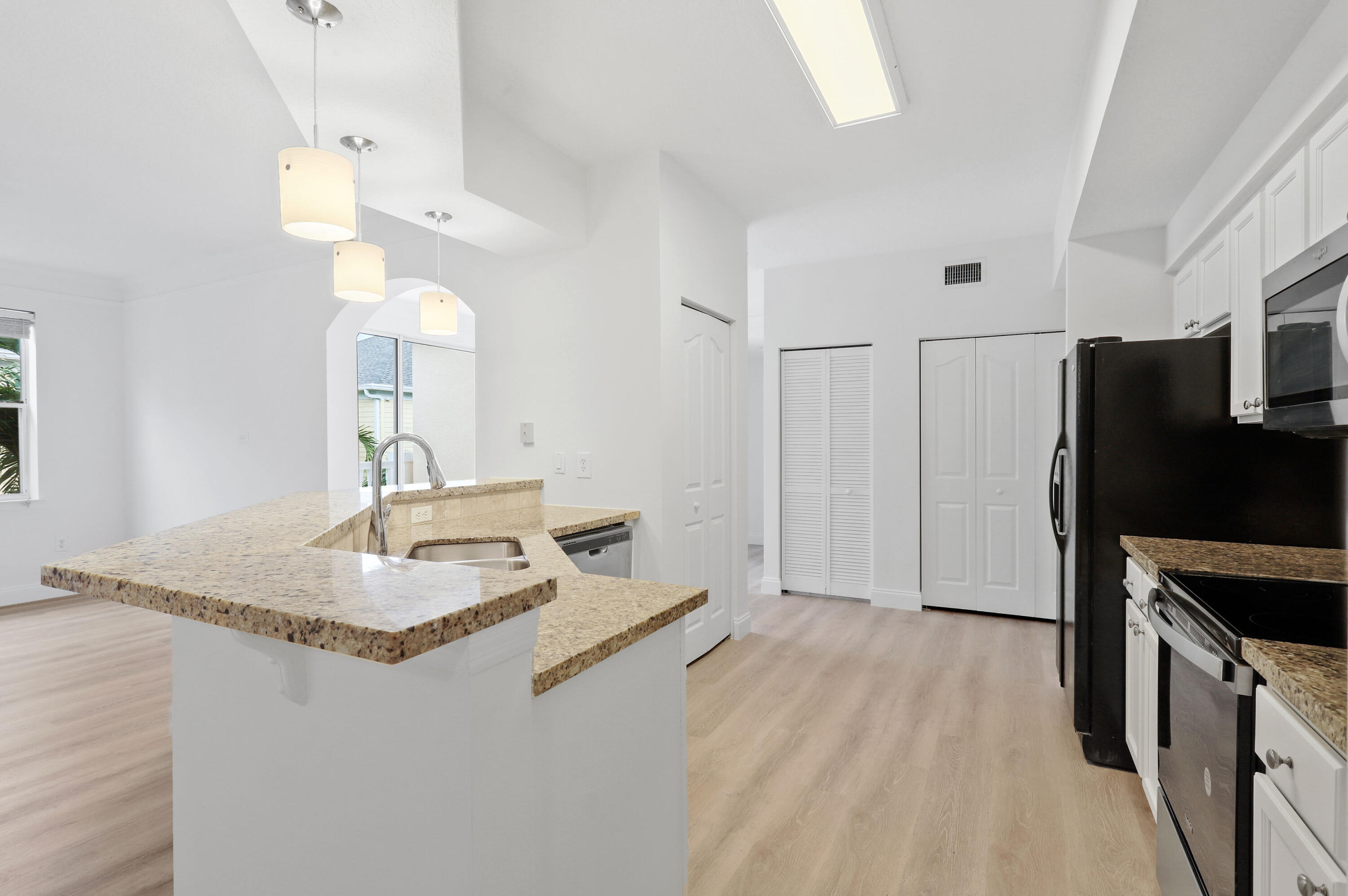225 Murcia Drive, Unit 313 Jupiter, FL 33458 - Photo 7 of 39 225MurciaDr(10)