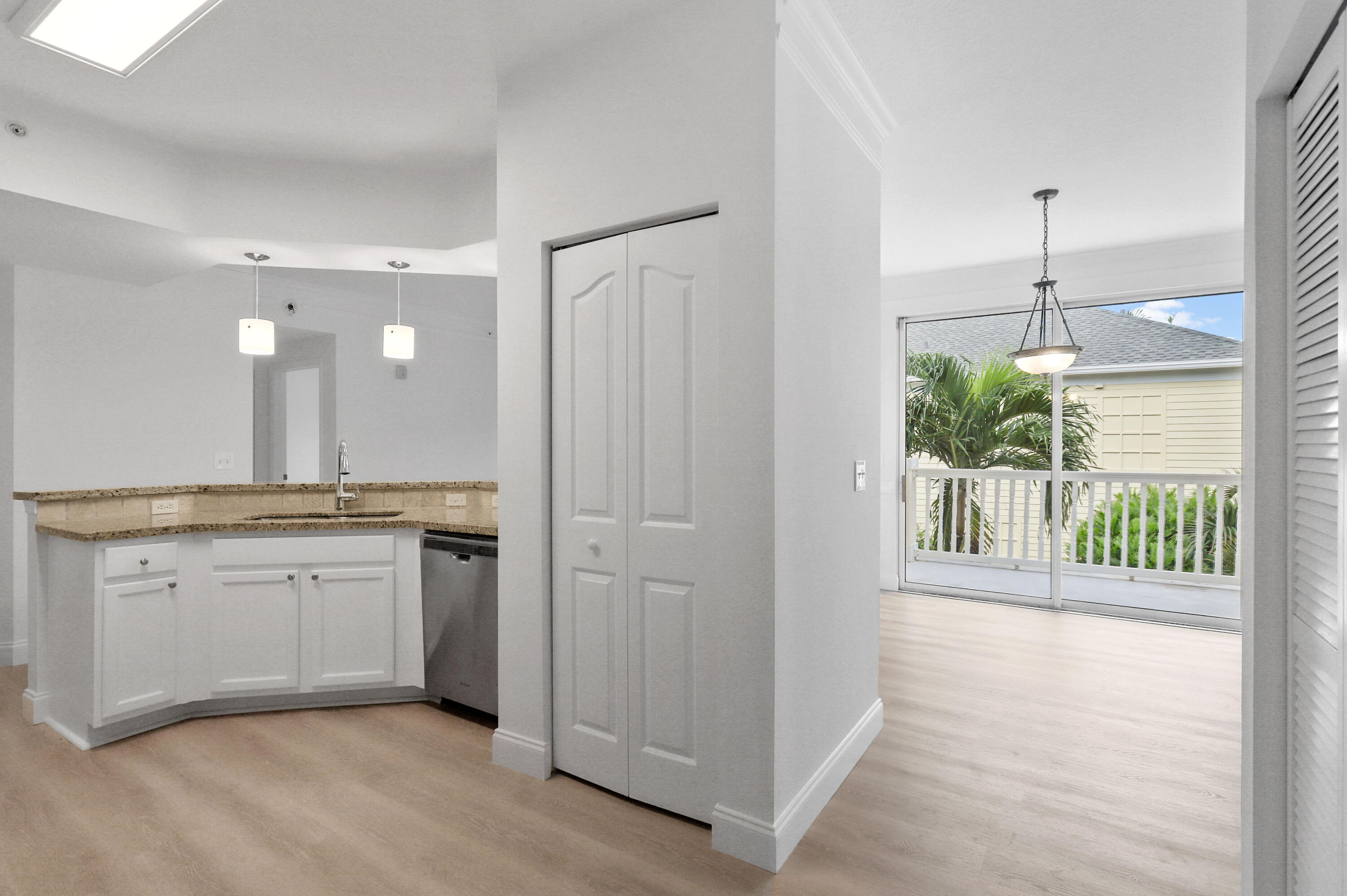 225 Murcia Drive, Unit 313 Jupiter, FL 33458 - Photo 10 of 39 225MurciaDr(13)