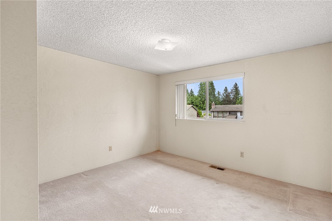 9622 Northeast 204th Place Bothell, WA 98011 - Photo 18 of 25