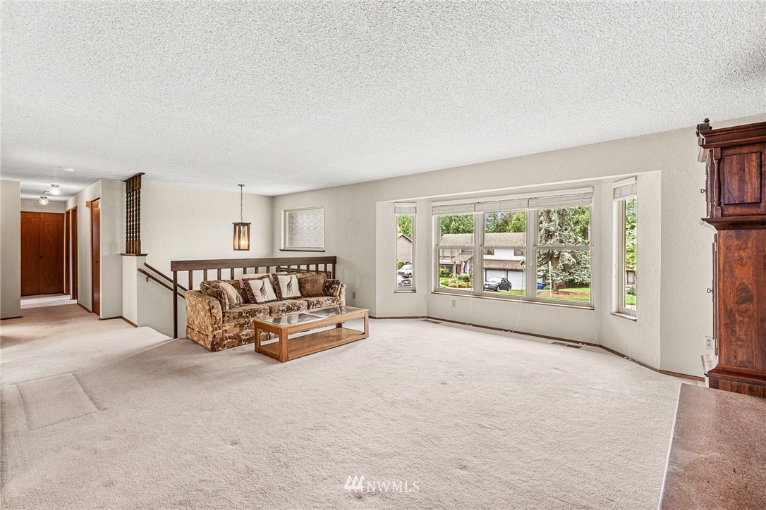 9622 Northeast 204th Place Bothell, WA 98011 - Photo 9 of 25
