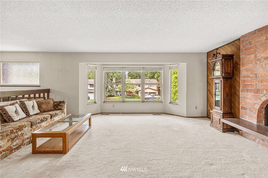 9622 Northeast 204th Place Bothell, WA 98011 - Photo 10 of 25