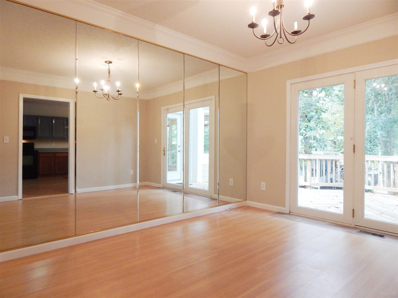 10005 Quillstone Court Raleigh, NC 27613 - Photo 4 of 22 Dining Room