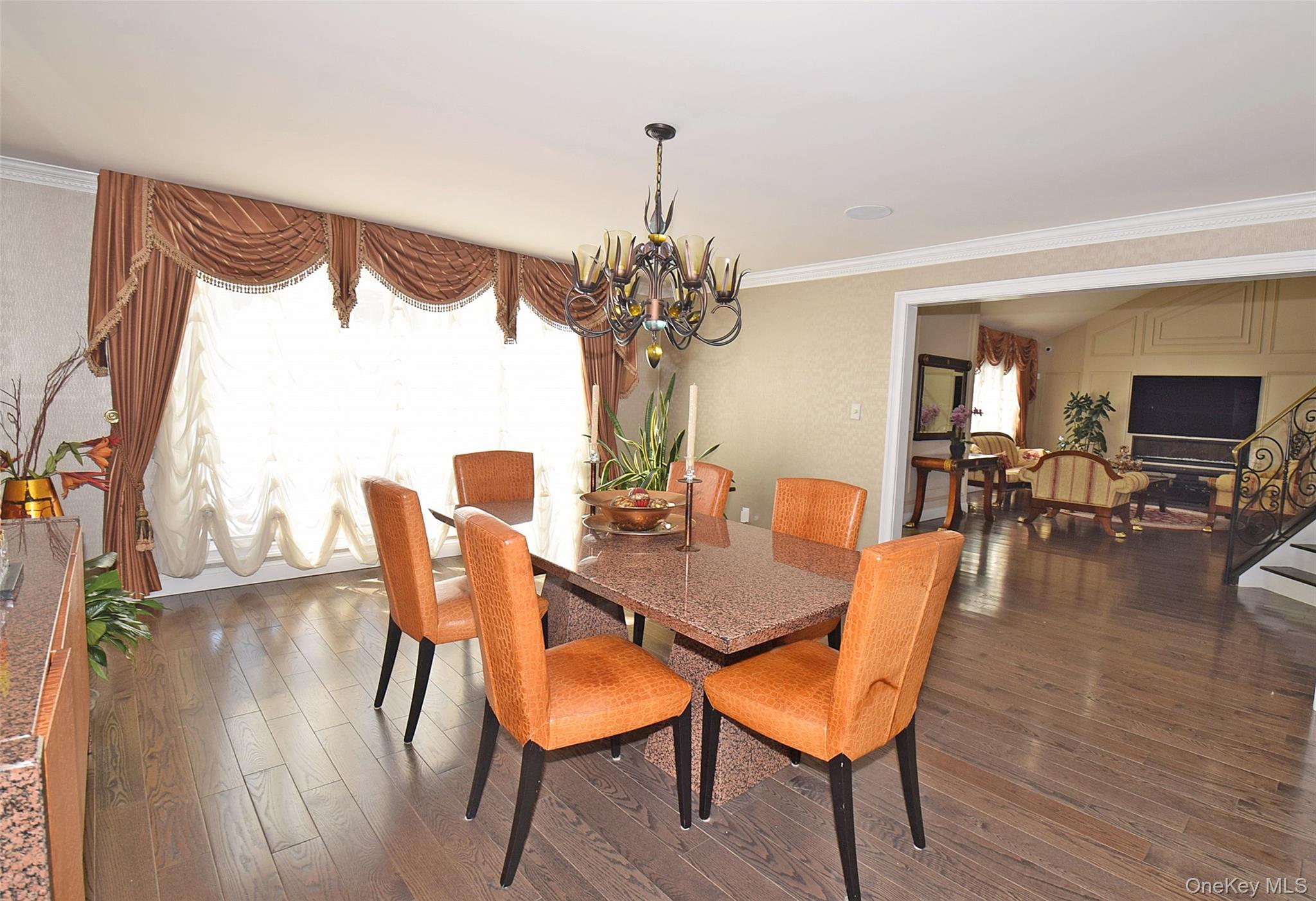 422 Mill River Road Oyster Bay, NY 11771 - Photo 6 of 36 Dining Room