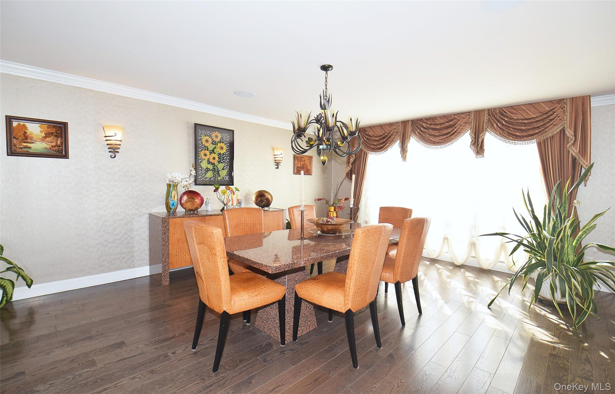 422 Mill River Road Oyster Bay, NY 11771 - Photo 7 of 36 Dining Room