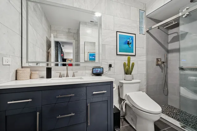 $369,000 | 1949 West Birchwood Avenue, Unit 2, Chicago, IL 60626