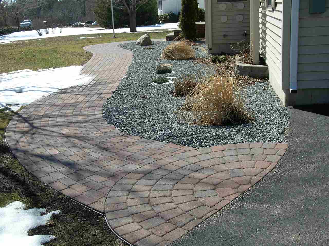 17 County Farm Road Dover, NH 03820 - Photo 3 of 27 Gallery Image 3