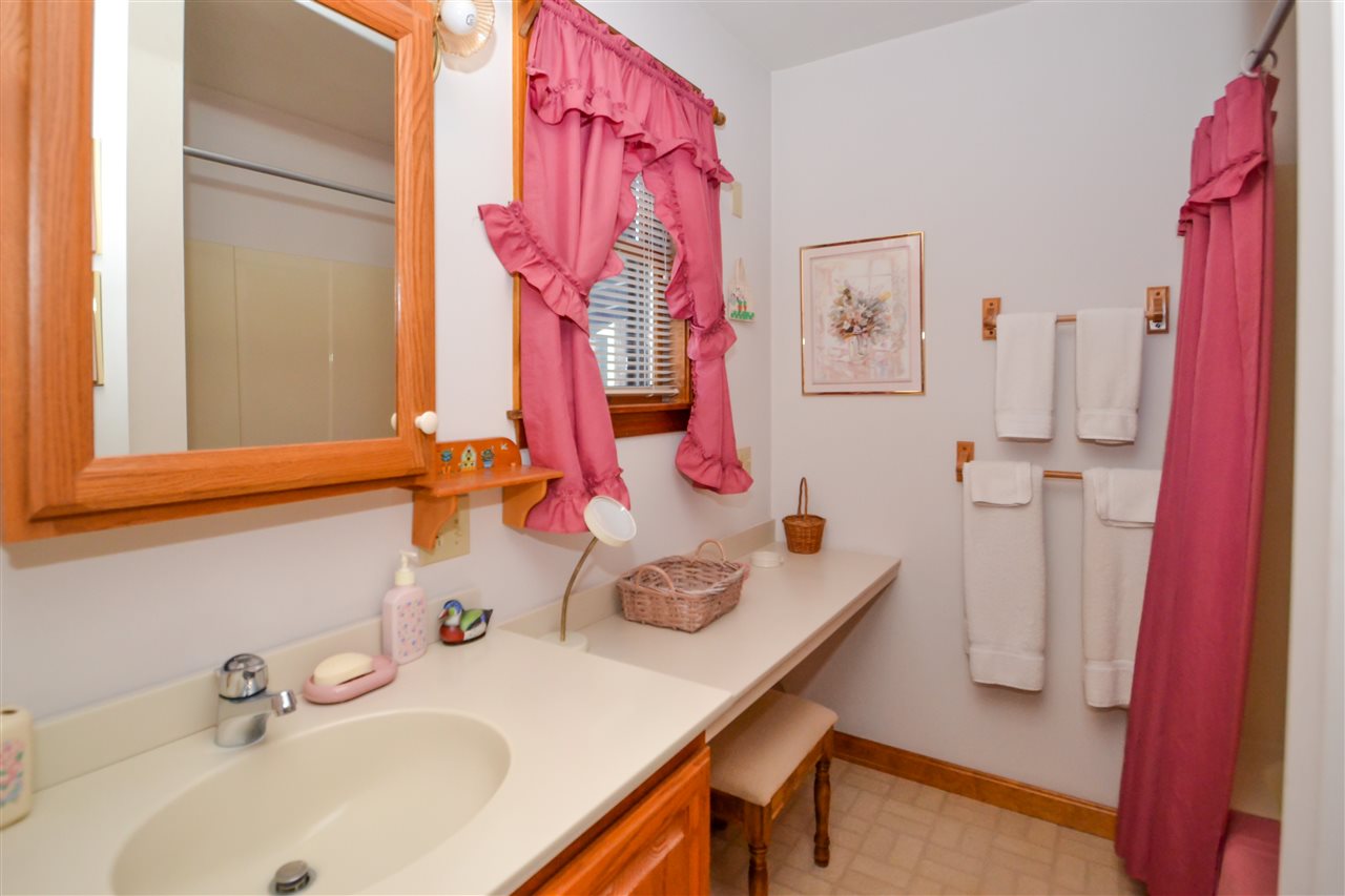 17 County Farm Road Dover, NH 03820 - Photo 21 of 27 Gallery Image 21