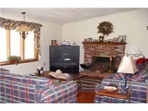 50 Lowell Road Windham, NH 03087 - Photo 3 of 5