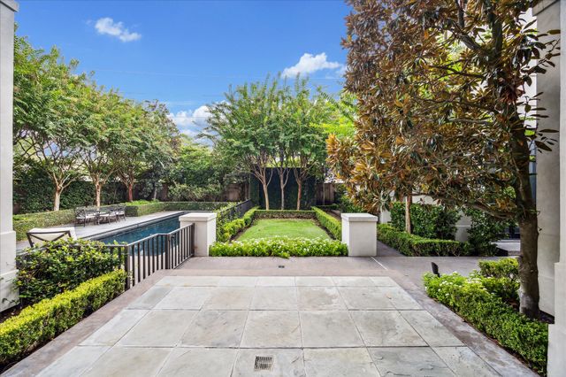 a view of a garden with pathway