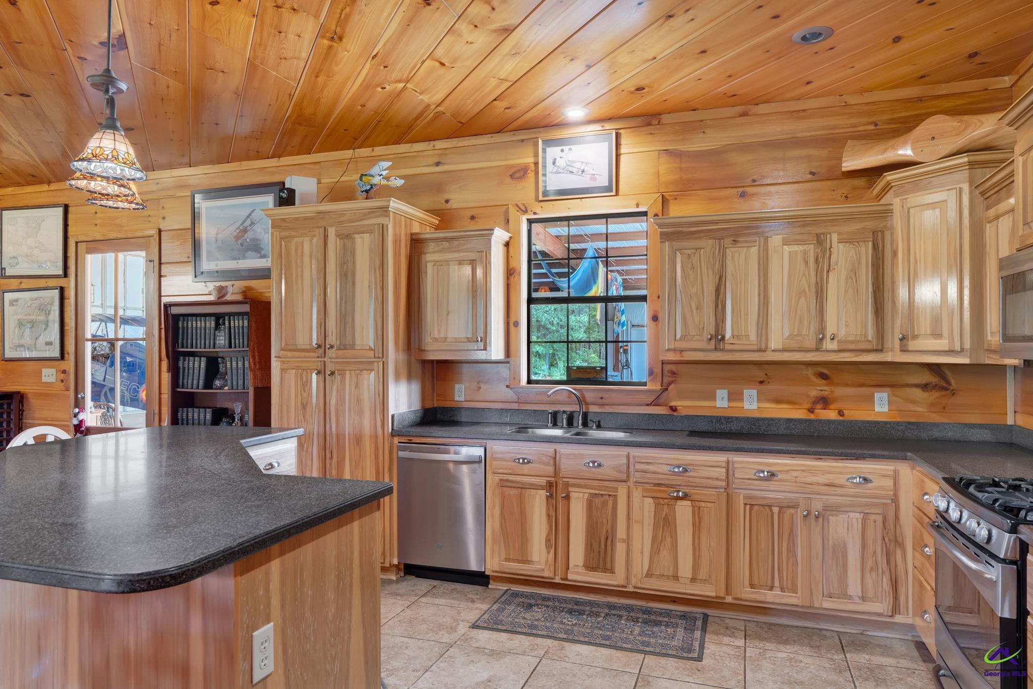 257 Carpenter Road Rupert, GA 31081 - Photo 5 of 72