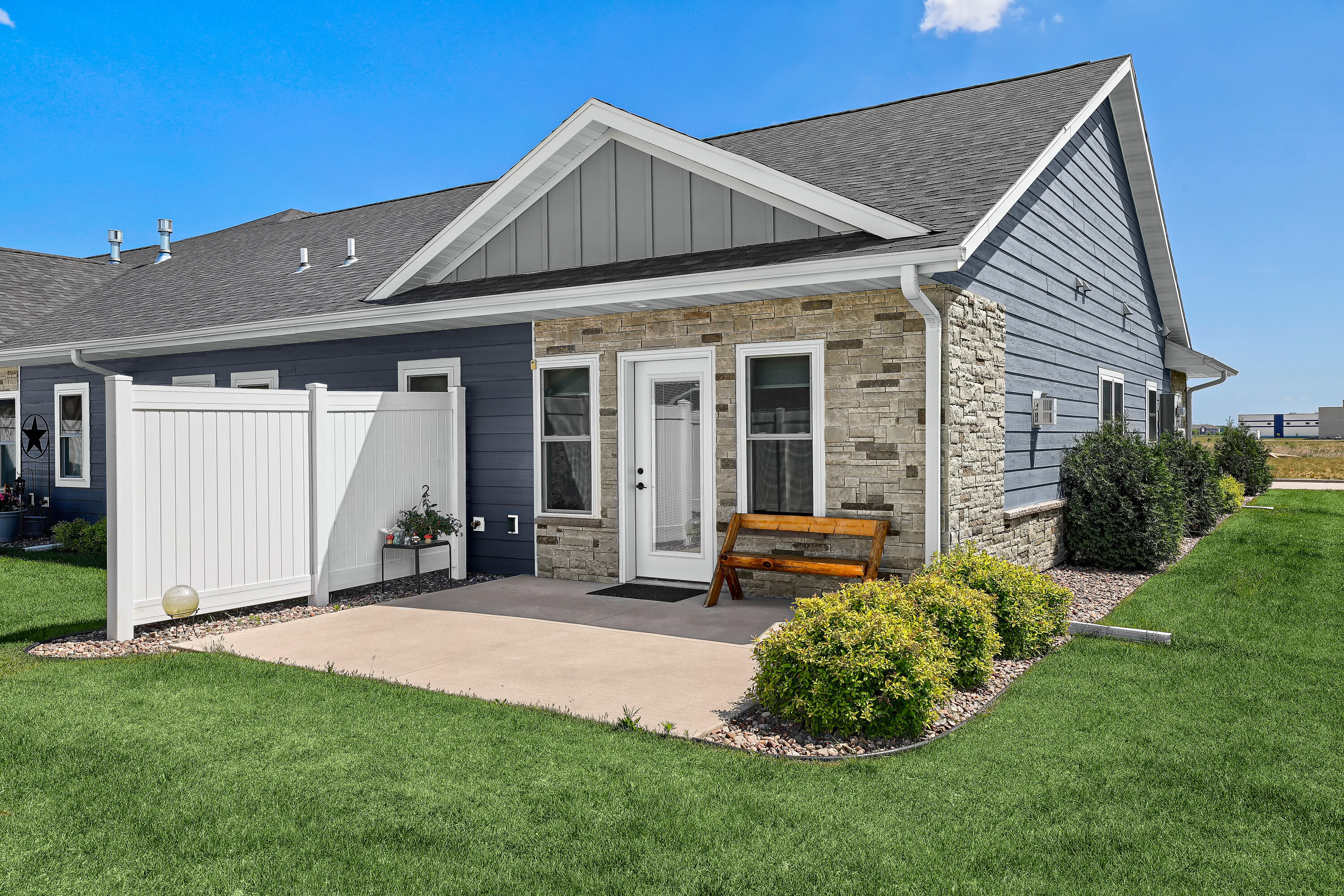 1715 Red Clover Street Holmen, WI 54636 - Photo 21 of 23 Patio