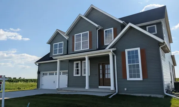 $488,000 | 675 South Regulators Street, Rochelle, IL 61068