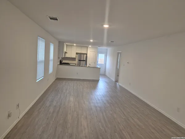 $1,295 | 12822 Chinali Springs, St. Hedwig, TX 78152