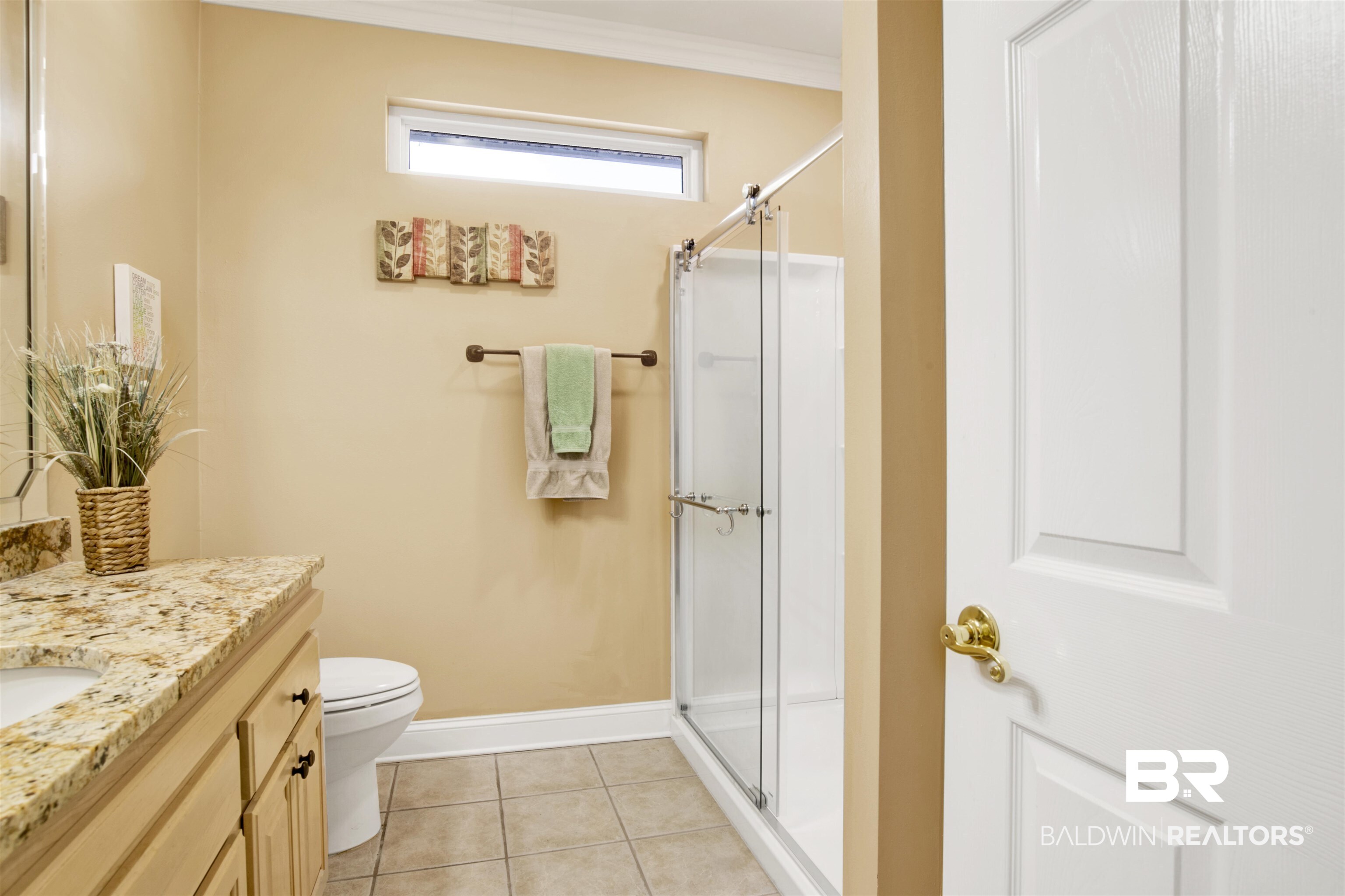 8282 Palmetto Way Foley, AL 36535 - Photo 36 of 47 Guest Bathroom