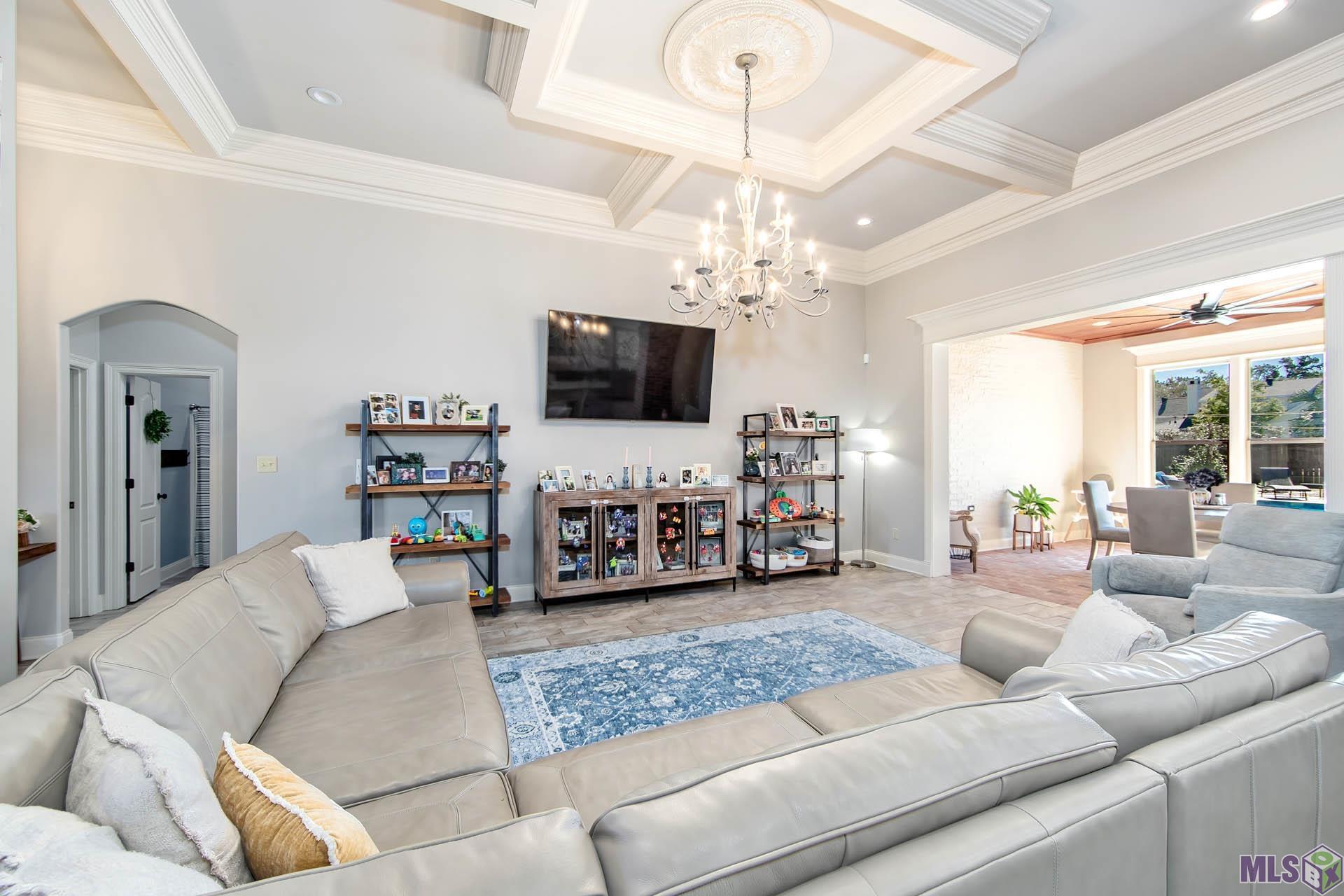 205 Tiger Tail Road Houma, LA 70360 - Photo 13 of 23 Living Room