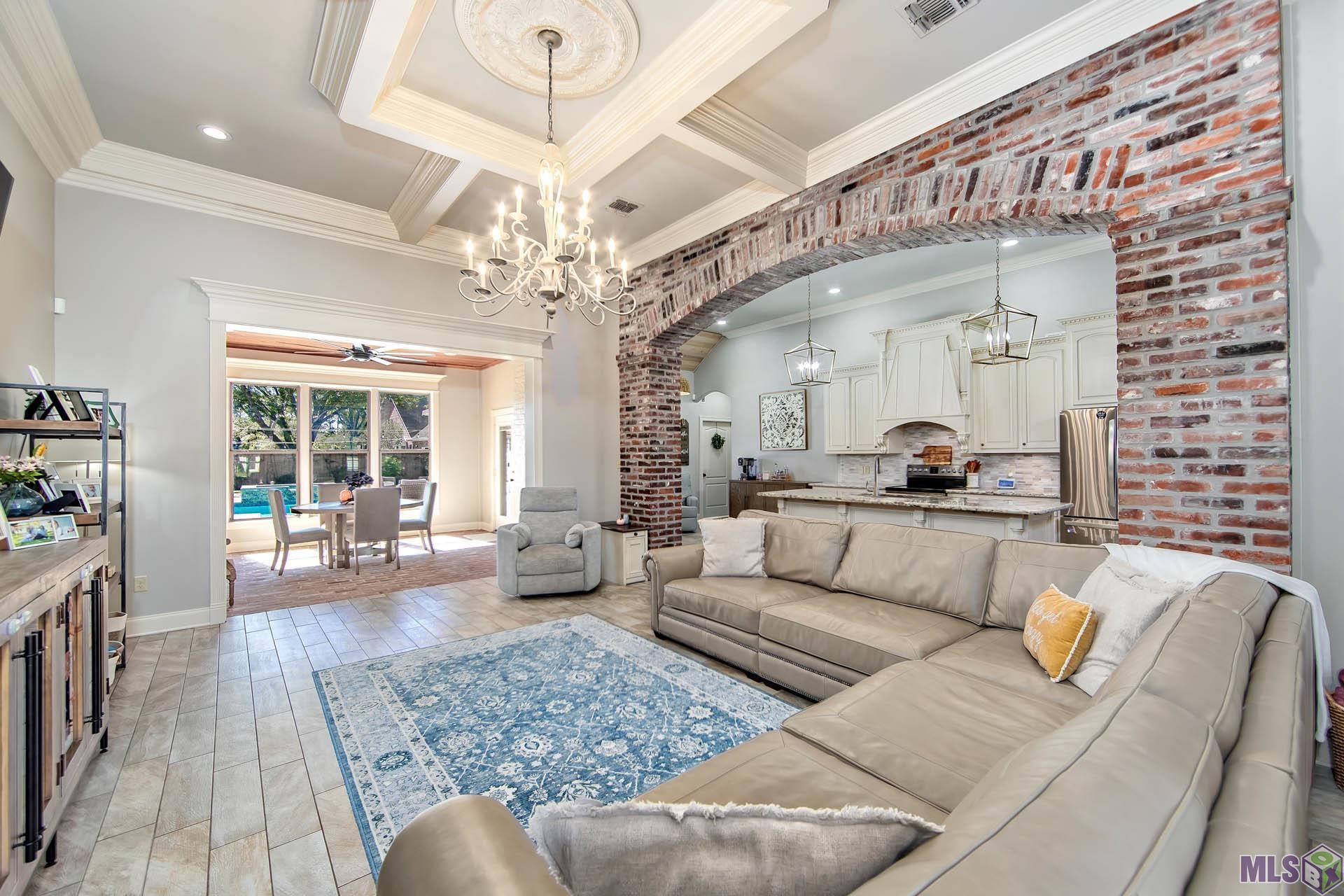 205 Tiger Tail Road Houma, LA 70360 - Photo 14 of 23 Additional Living Room