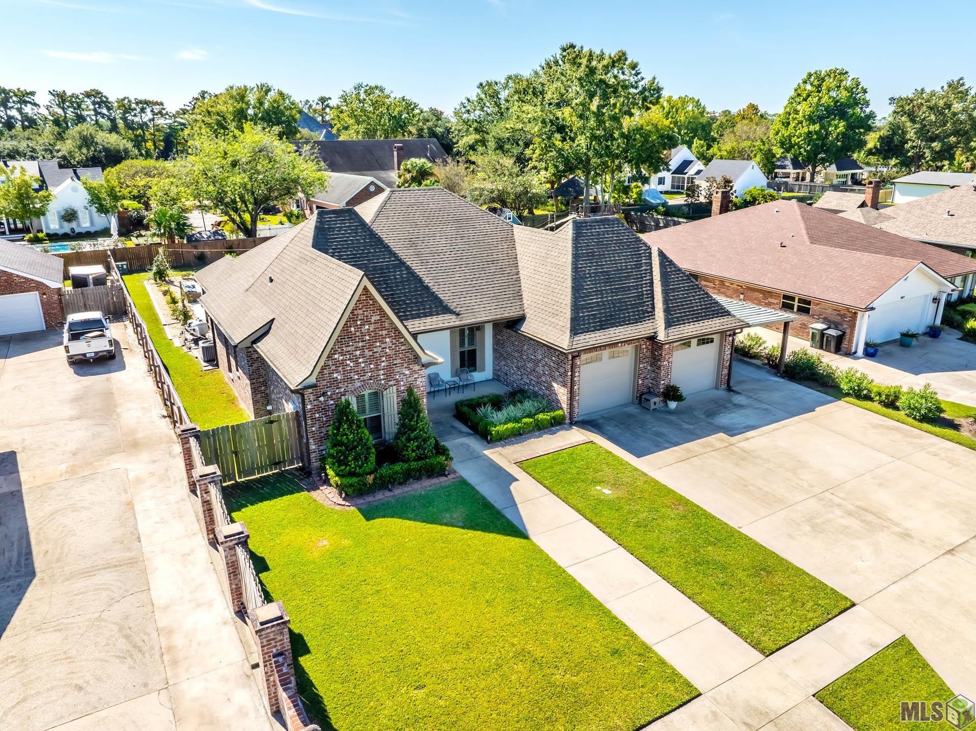 205 Tiger Tail Road Houma, LA 70360 - Photo 3 of 23 Overhead front view