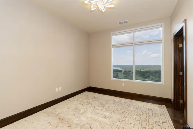 $2,999,900 | 2801 Wexford Drive, Unit 1401, Tyler, TX 75709