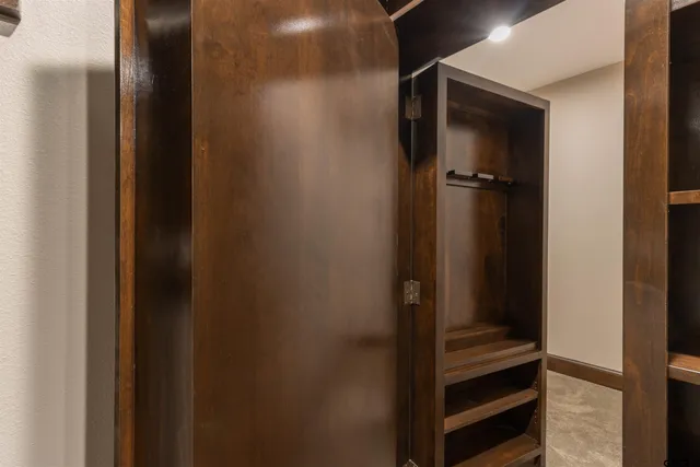 $2,999,900 | 2801 Wexford Drive, Unit 1401, Tyler, TX 75709