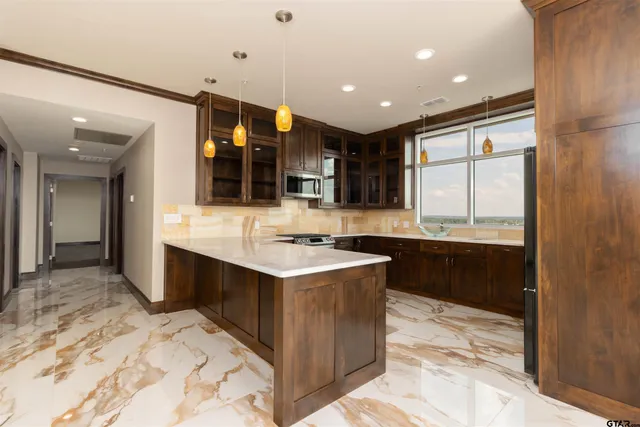 $2,999,900 | 2801 Wexford Drive, Unit 1401, Tyler, TX 75709