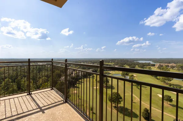 $2,999,900 | 2801 Wexford Drive, Unit 1401, Tyler, TX 75709