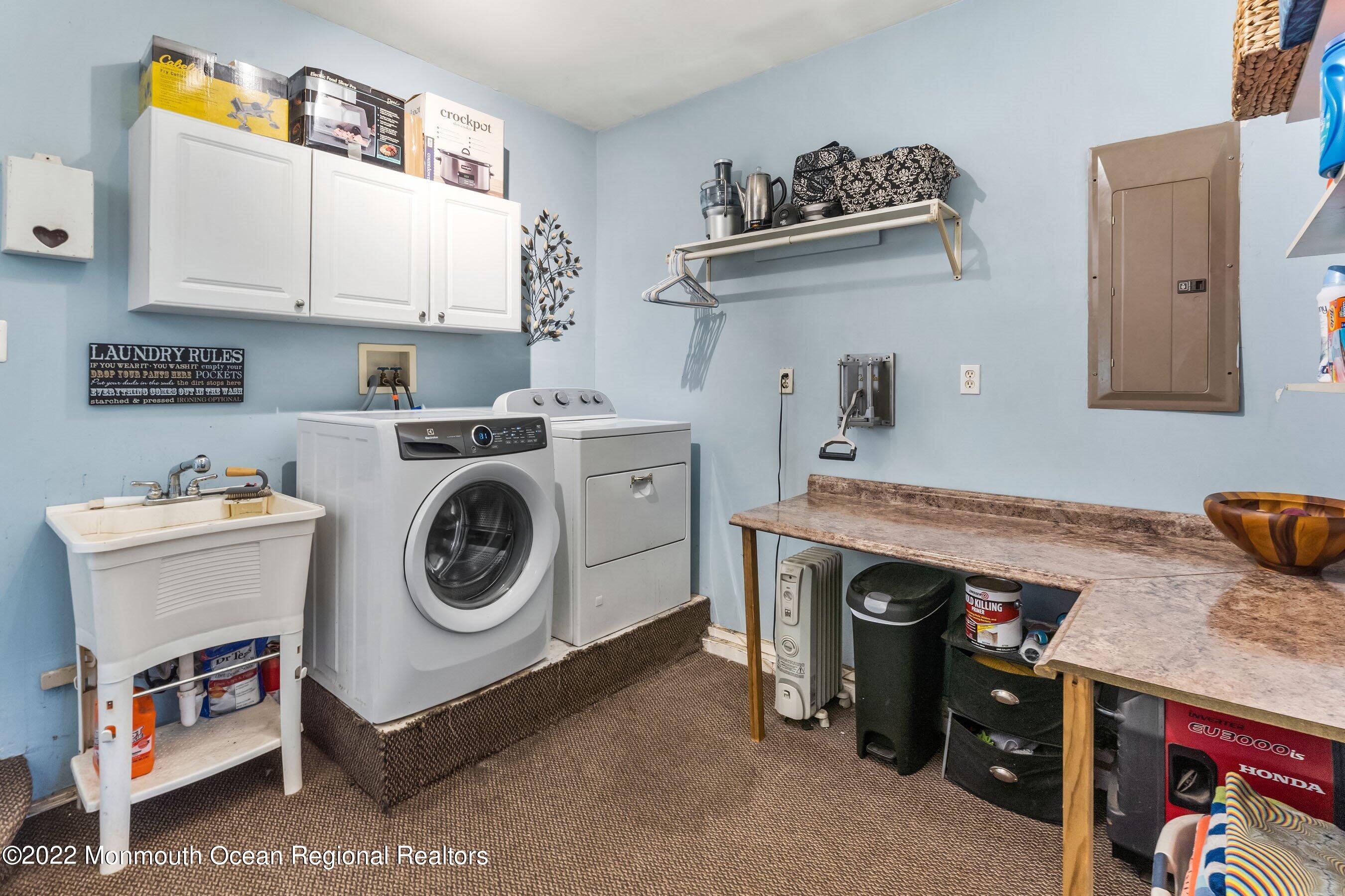 47 Cranmer Road Bayville, NJ 08721 - Photo 20 of 27 20-Int14 Laundry