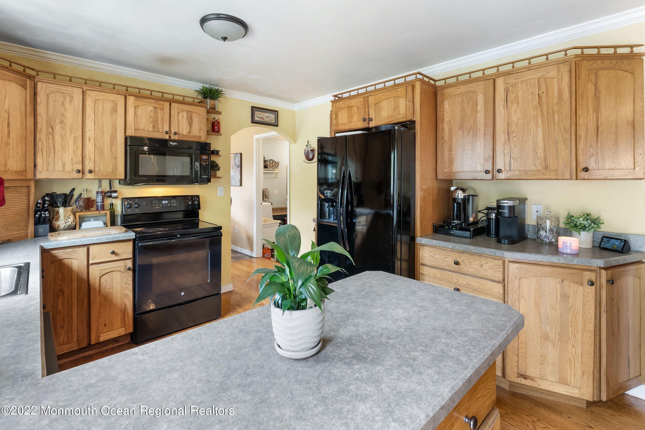47 Cranmer Road Bayville, NJ 08721 - Photo 9 of 27 09-Int9 Kitchen1a
