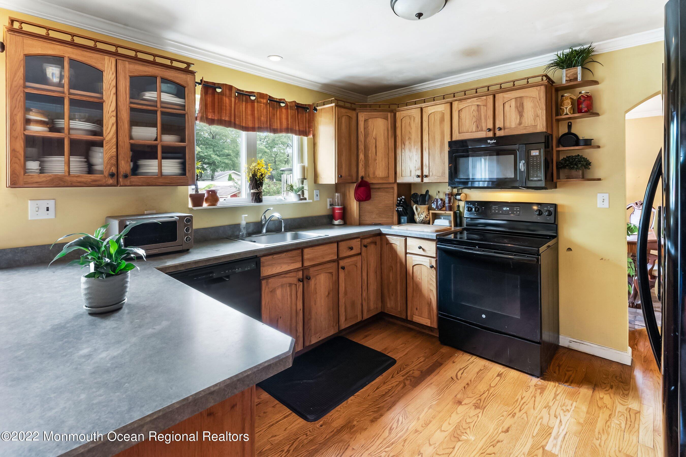 47 Cranmer Road Bayville, NJ 08721 - Photo 10 of 27 10-Int11 Kitchen1c