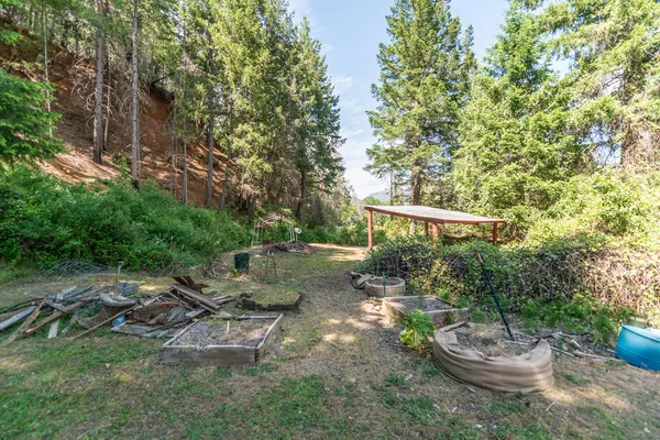 $250,000 | 2940 Dutch Creek Road, Junction City, CA 96048