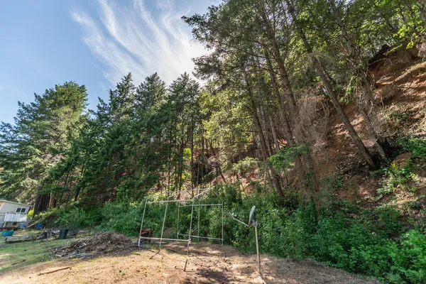 $250,000 | 2940 Dutch Creek Road, Junction City, CA 96048