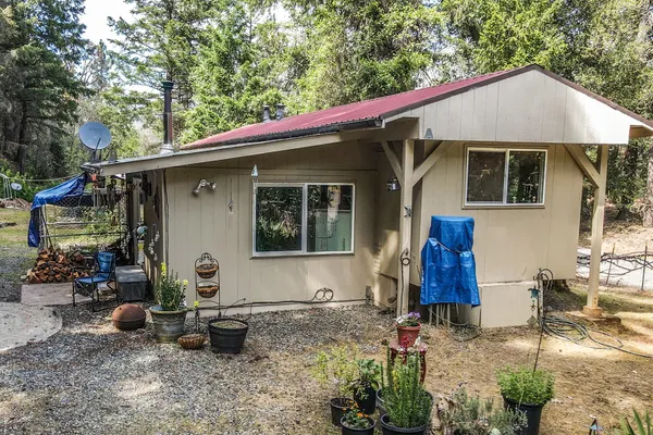 $250,000 | 2940 Dutch Creek Road, Junction City, CA 96048