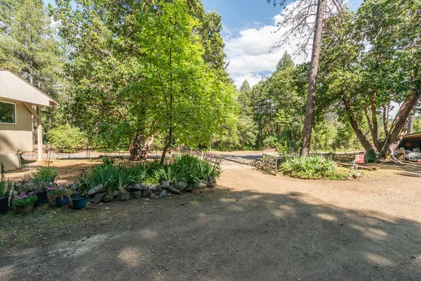 $250,000 | 2940 Dutch Creek Road, Junction City, CA 96048