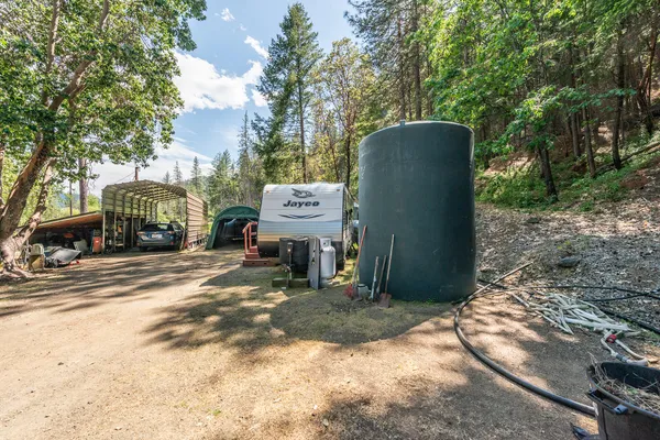 $250,000 | 2940 Dutch Creek Road, Junction City, CA 96048