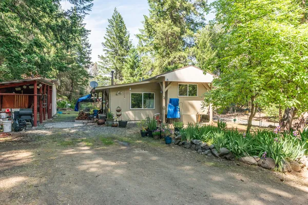 $250,000 | 2940 Dutch Creek Road, Junction City, CA 96048