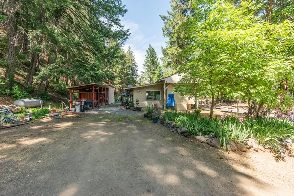 $250,000 | 2940 Dutch Creek Road, Junction City, CA 96048