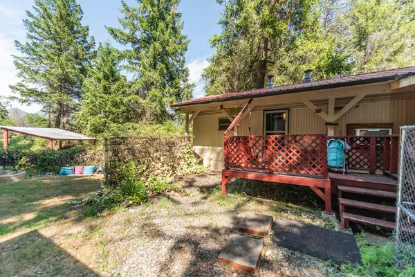 $250,000 | 2940 Dutch Creek Road, Junction City, CA 96048