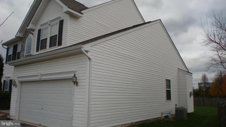 818 Aztec Drive Frederick, MD 21701 - Photo 3 of 20 Exterior #3