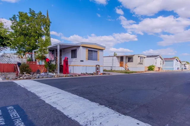 $97,900 | 8227 Tiki Lane, Sacramento, CA 95828