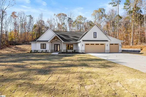 $699,000 | 125 East Peninsula Drive, Laurens, SC 29360