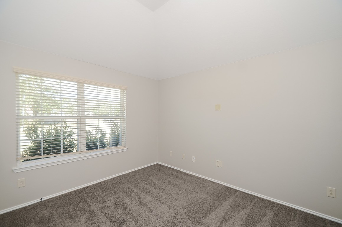 2646 Leopard Court Katy, TX 77449 - Photo 18 of 32 an empty room with a window