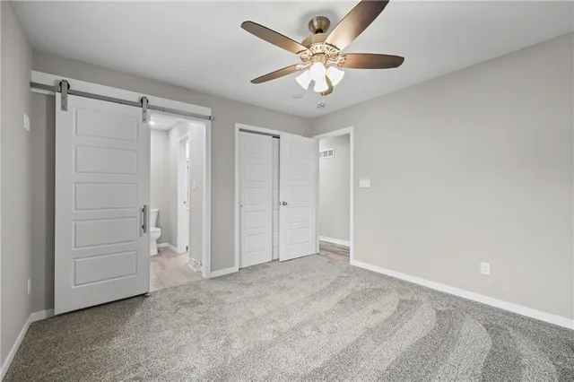 $264,900 | 805 Northwest Castle Drive, Blue Springs, MO 64015