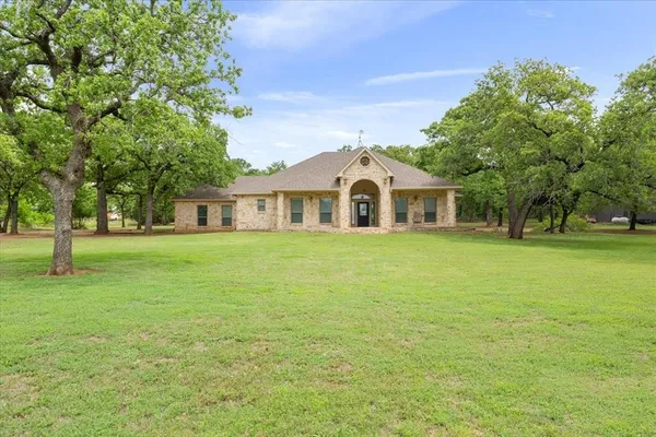 $399,000 | 140 Oak Ridge Loop, Whitney, TX 76692