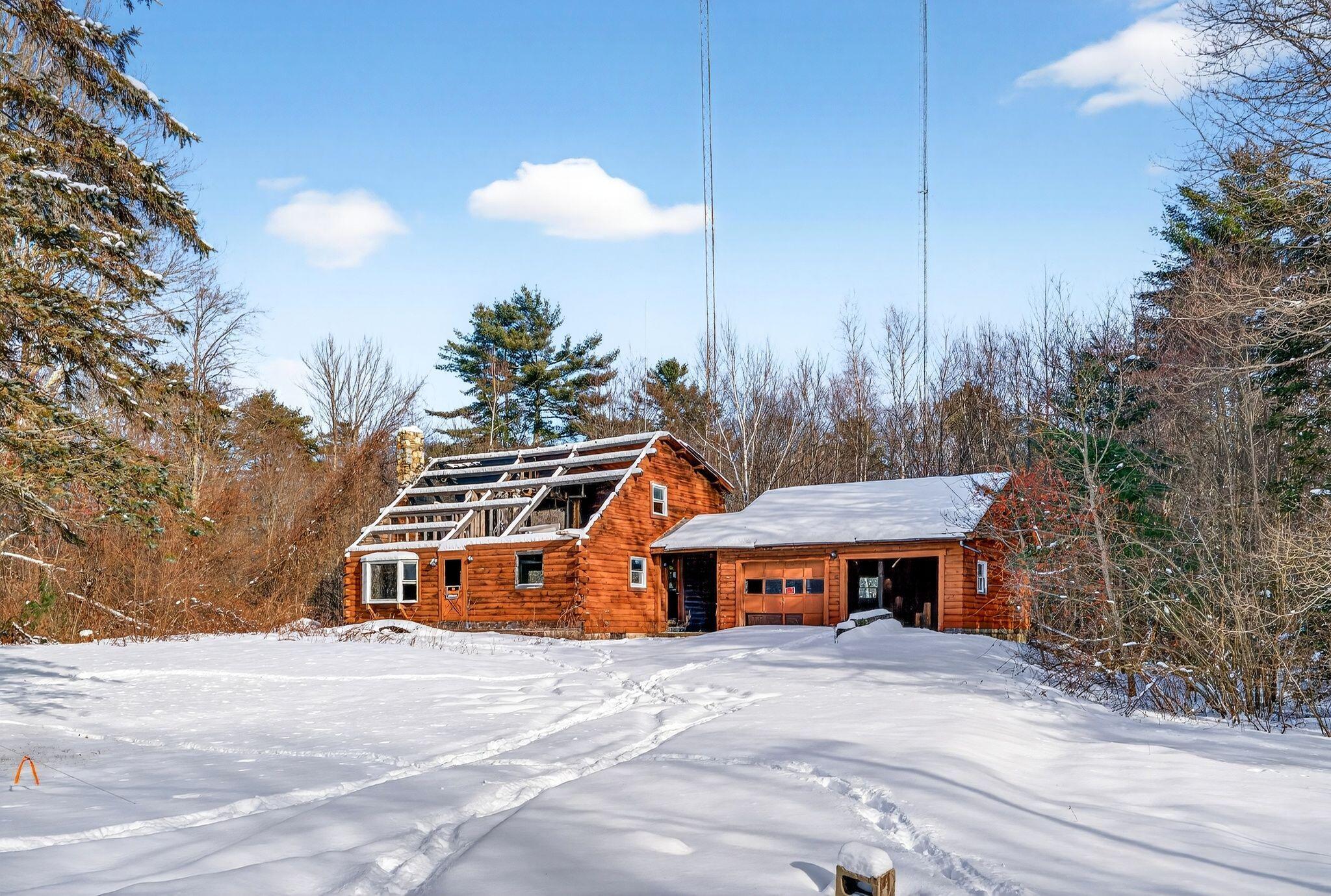 61 Woodside Road Brunswick, ME 04011 - Photo 3 of 12 61 Woodside3_DSC05859