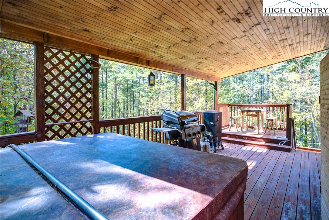 210 Rush Branch Road Sugar Grove, NC 28679 - Photo 16 of 46 Gallery Image 16