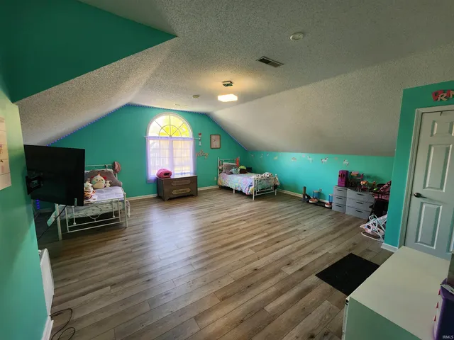 $499,995 | 501 South Riviera Lane, Yorktown, IN 47396