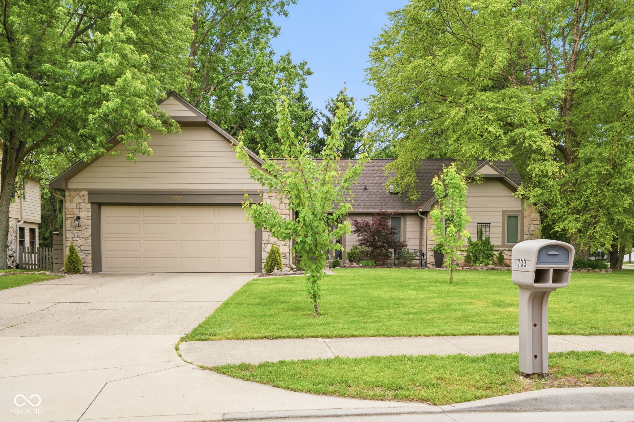 703 Bennett Road Carmel, IN 46032 - Photo 1 of 39